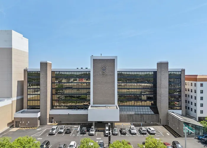 3 star hotel: The Barclay Towers Hotel And Resort